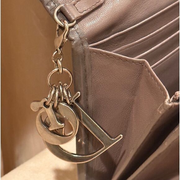 💯% Authentic Christian Dior Quilted Cannage Lady Dior Wallet on Chain✨ - Picture 8 of 16